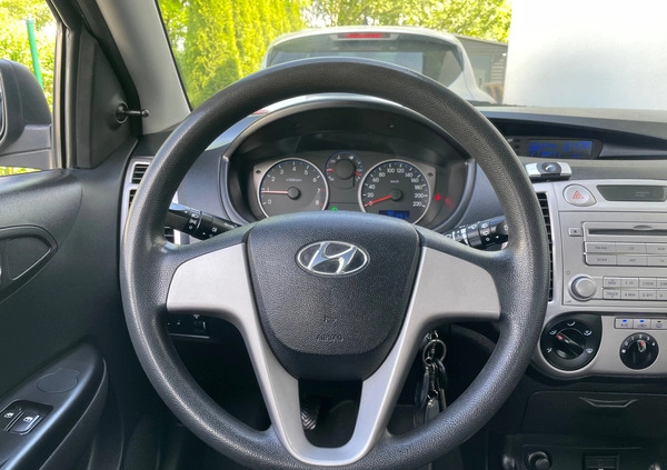 Hyundai i20 cena 21800 przebieg: 98000, rok produkcji 2010 z Oświęcim małe 211